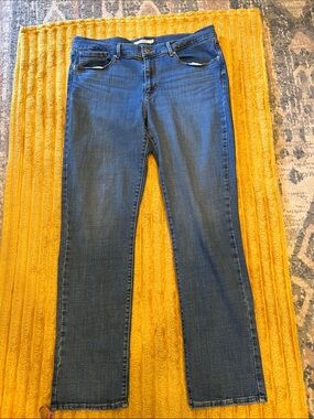 Levi's Women’s Straight-Leg Jeans in Blue